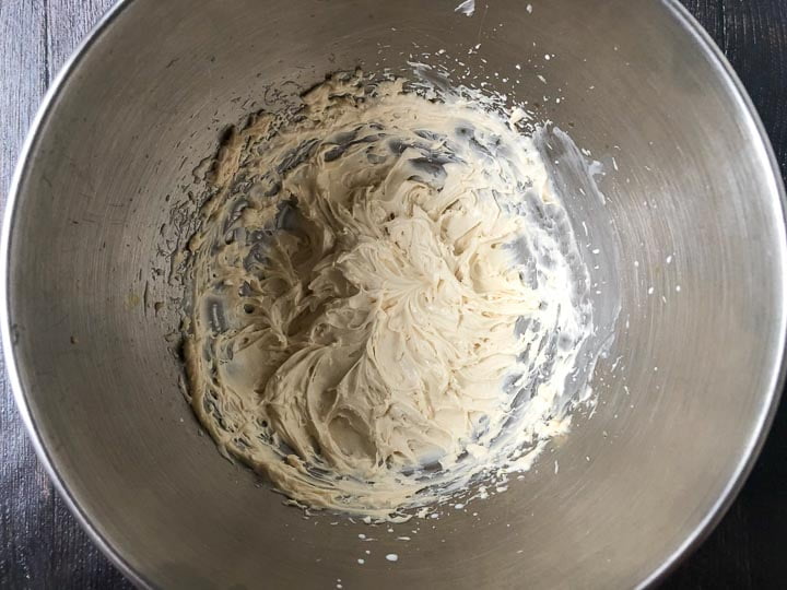 mixing bowl with keto cream cheese frosting