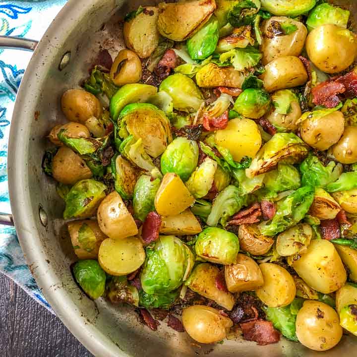 pan with bacon, Brussels sprouts & potatoes side dish 