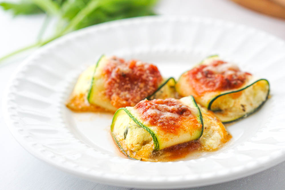 closeup of a few keto zucchini raviolis