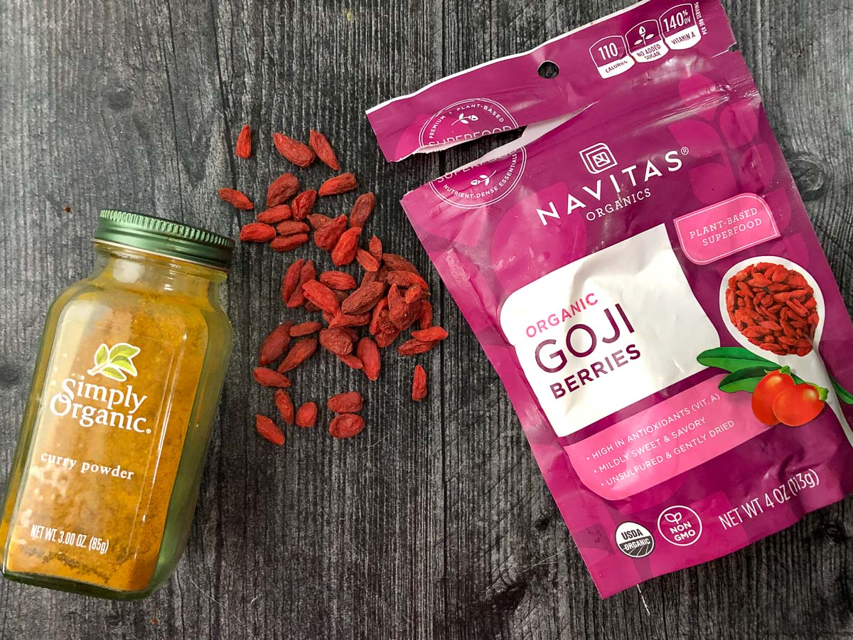 curry powder and goji berries