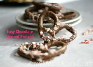 These chocolate covered pretzels make an easy homemade Christmas gift. Everyone loves chocolate covered pretzels!