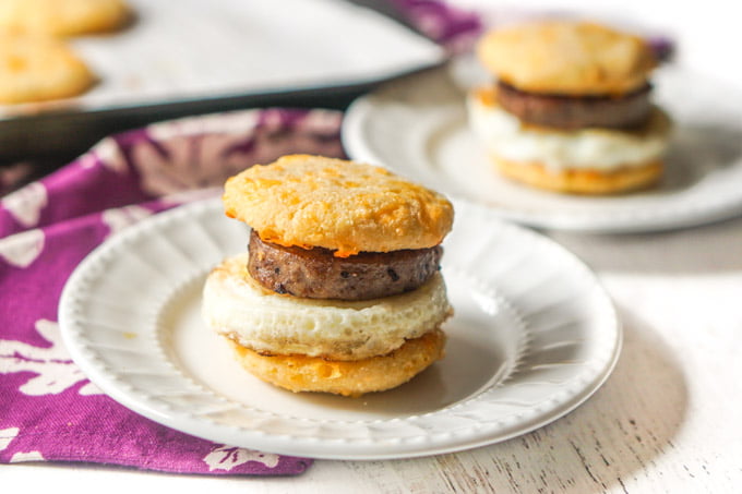 Meal Card: Sausage Egg Sandwiches – Recette Magazine