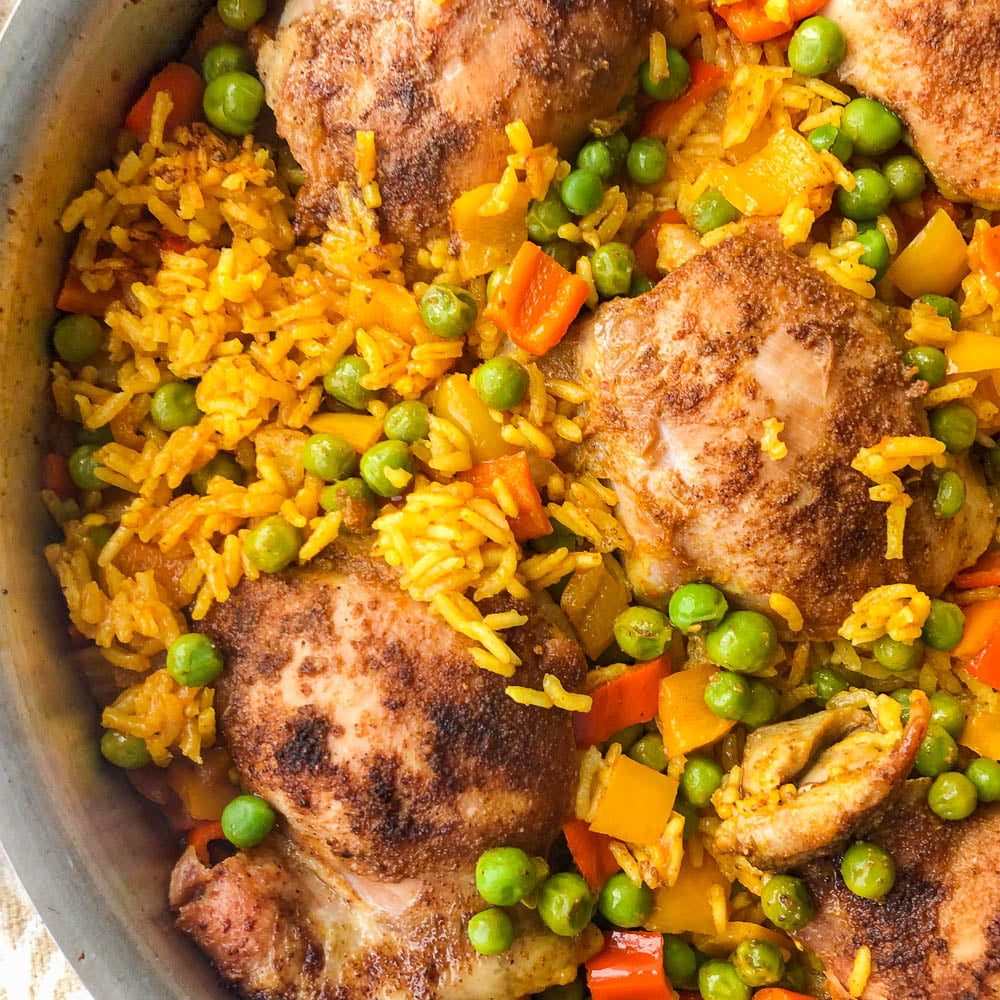 closeup of a pan of Spanish chicken and rice