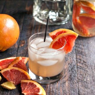 This grapefruit ginger fizz cocktail is a tasty low carb drink for Spring.