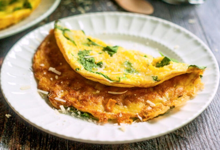 Easy Asiago Arugula Omelet Recipe 4 ingredient low carb meal!