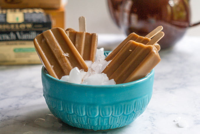 These low carb tea pops are a healthy, tasty treat for a hot summer day. Easy to make and lots of delicious combinations for only 1.7g carbs per pop. #ad #TeaProudly