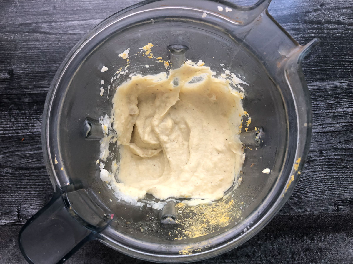 blender with cauliflower cream