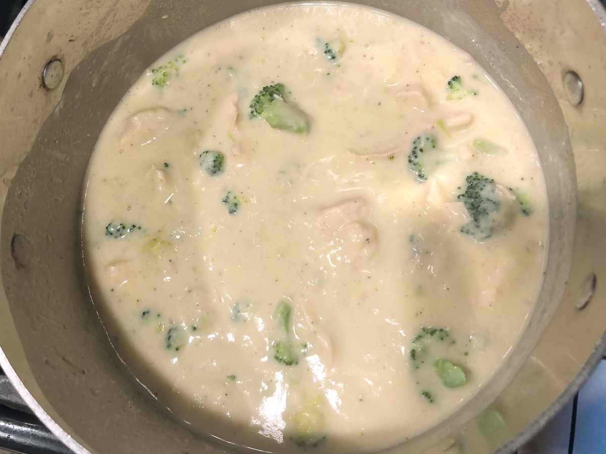 pot with finished keto creamy chicken broccoli soup