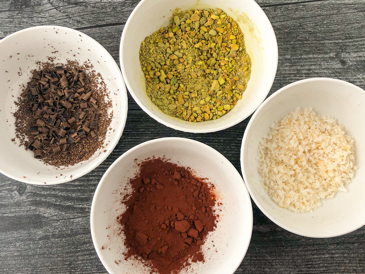 Dried Fruit Balls Recipe an easy and healthy snack or dessert!