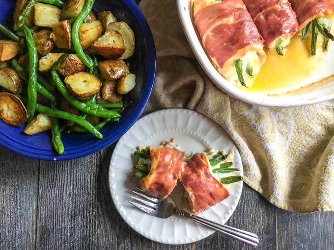 These prosciutto wrapped chicken bundles are a quick and easy, low carb dinner everyone will love. Only 3.7g net carbs!