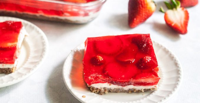 This low carb strawberry pretzel-less dessert is the perfect party or picnic dish. Similar to the traditional salad but with out the pretzels and all the taste!
