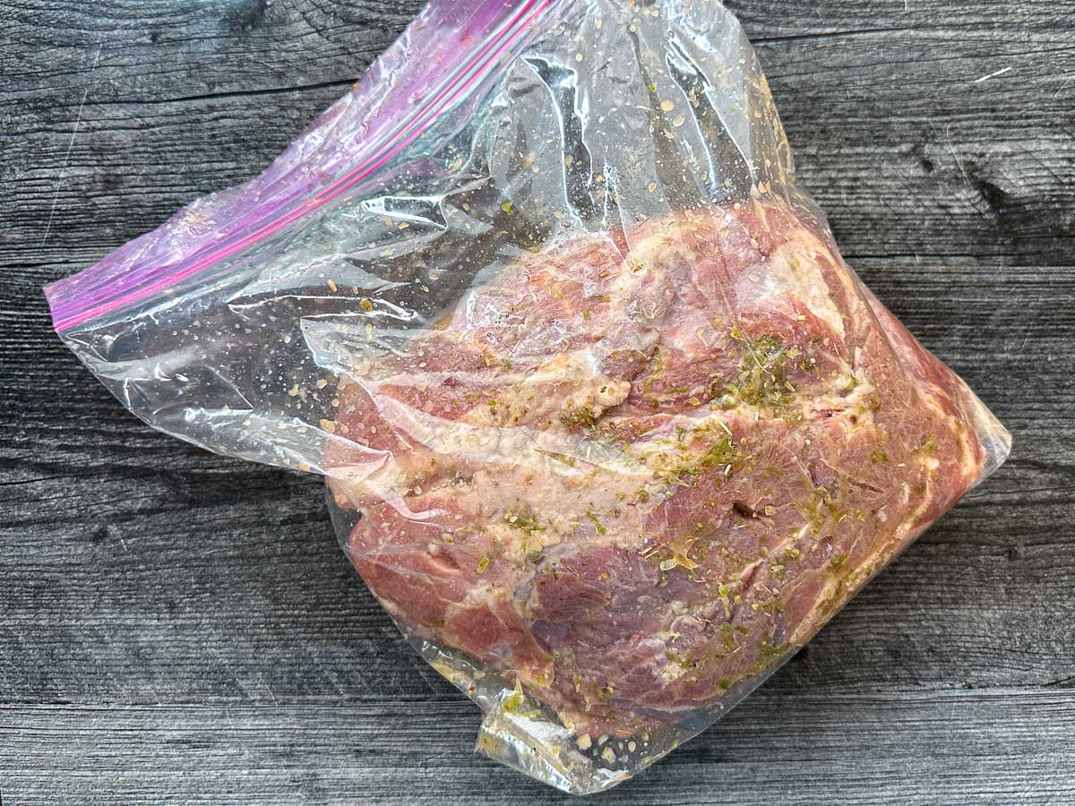 Ziplock bag with a raw roast.