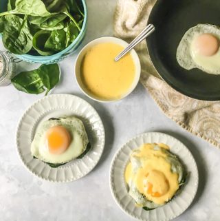 These portobello eggs with hollandaise sauce are a delicious low carb breakfast or lunch. Meaty portobellos, garlicky spinach and a sunny side up egg, topped with a rich and delicious hollandaise sauce.