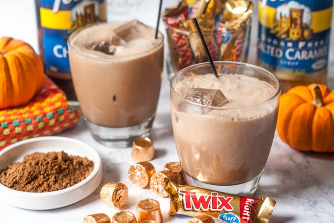 Don't miss out on the Halloween fun with these low carb candy drinks ! Only a few ingredients to make these tasty drinks that taste good with our without alcohol. Have fun to create your own. 
