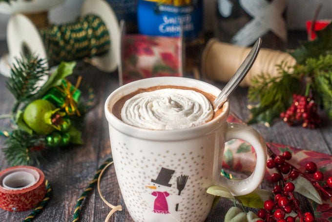 Santa's Little Helper - a low carb spiked cocoa is the perfect way to unwind during the holiday rush. Creamy, sweet and only 3.8g net carbs, you can drink this with or without alcohol to relax and treat yourself this Christmas.