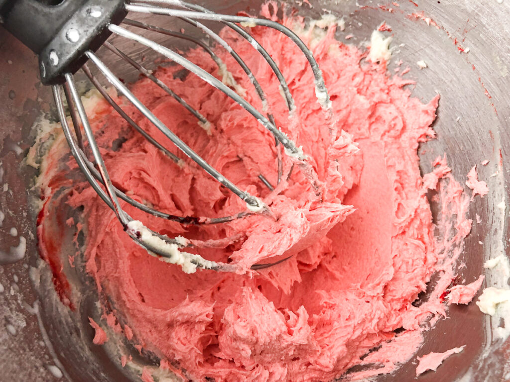 mixing bowl with sugar free frosting