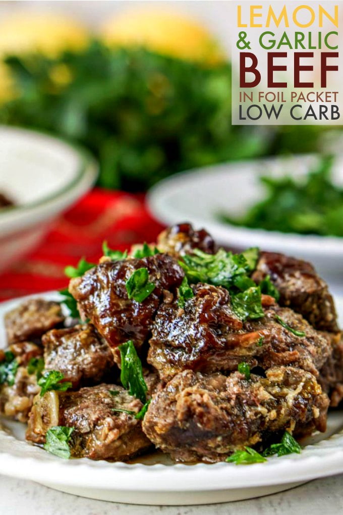 For an easy and tasty low carb dinner, try this lemon & garlic beef in foil packets. Only a few minutes to prepare, you can cook it in the oven and without any pans to clean! Each serving is only 0.9g net carbs.