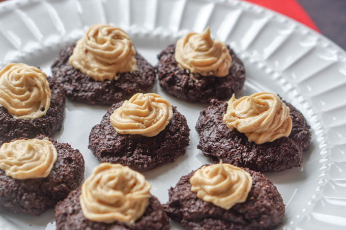 These low carb chocolate peanut butter cookies make for a delicious low carb dessert or treat for the holidays. Each cookies has only 1.2g net carbs!