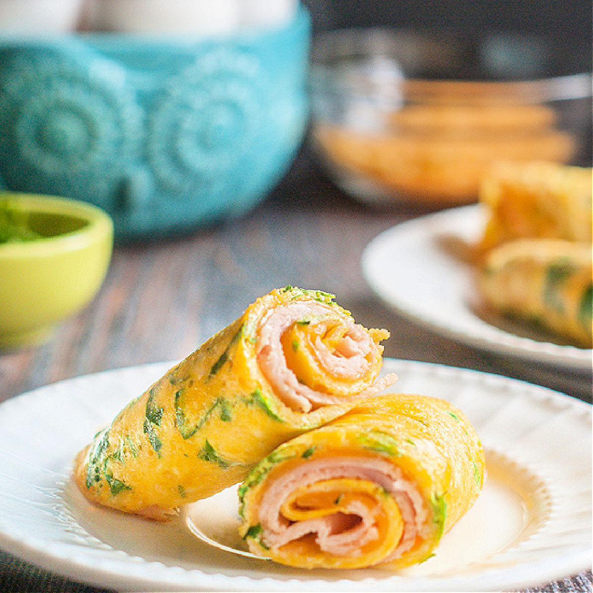 Tortilla Egg Roll Breakfast Wraps