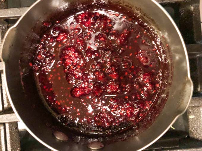 pan of sugar freeblackberry sauce