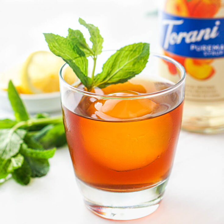 Keto Bourbon Peach Smash Recipe - low carb & sugar free drink!
