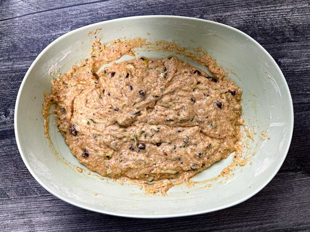 Bowl with the mixed raw ingredients.