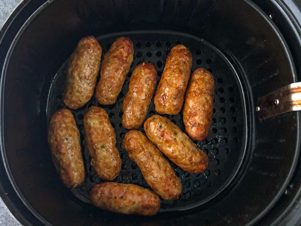 cooked Italian sausage in the air fryer