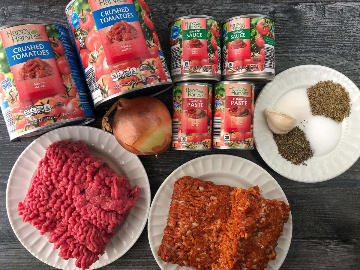recipe ingredients to make pasta sauce with ground beef and Italian sausage