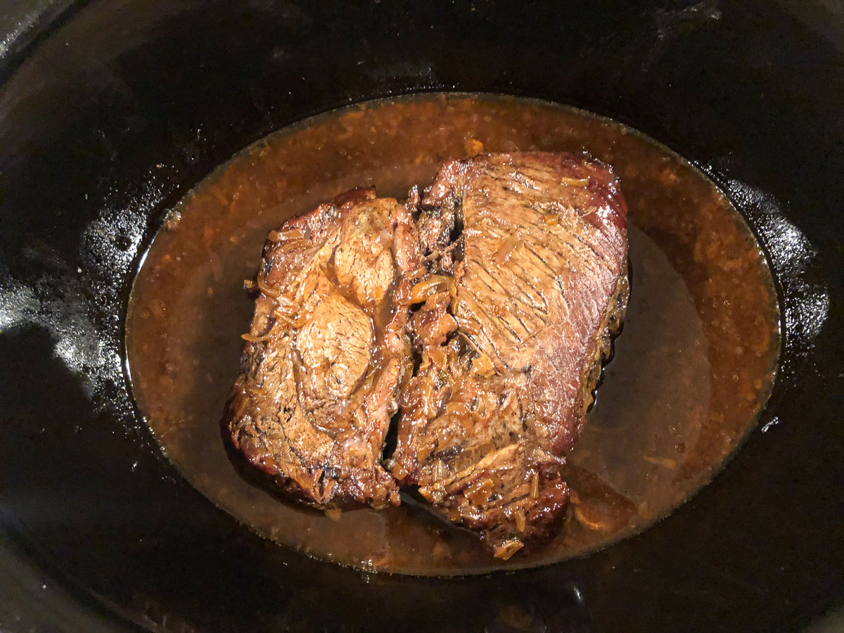 finished pot roast in the crock pot