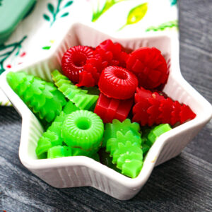 White star shaped bowl with keto candy using sugar free gummies recipe.