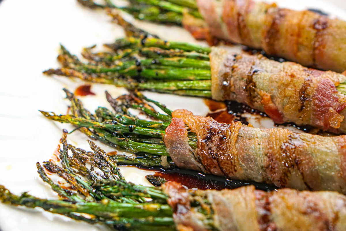 Closeup of the spears with the glaze on a platter.
